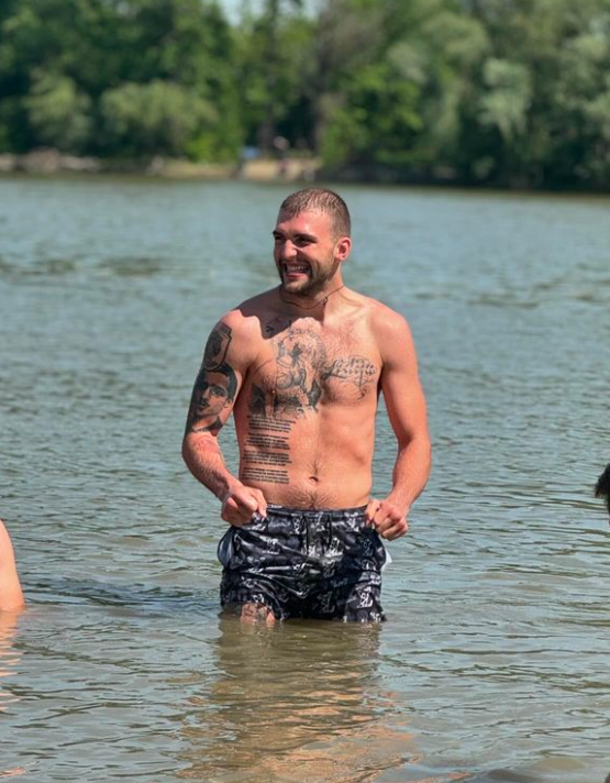  Ražnatović se oglasio nakon vijesti da su ga pretukli u Cirihu 