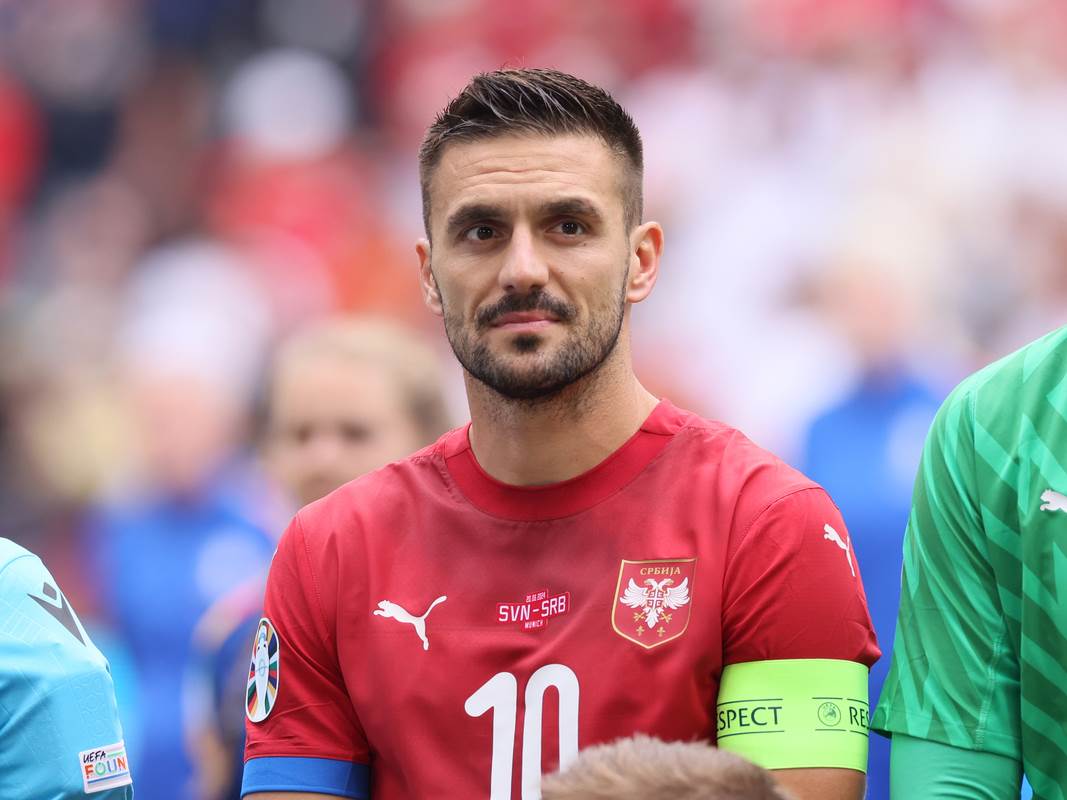  Potpisao Dušan Tadić: Gotova najveća transfer-saga ovog ljeta 