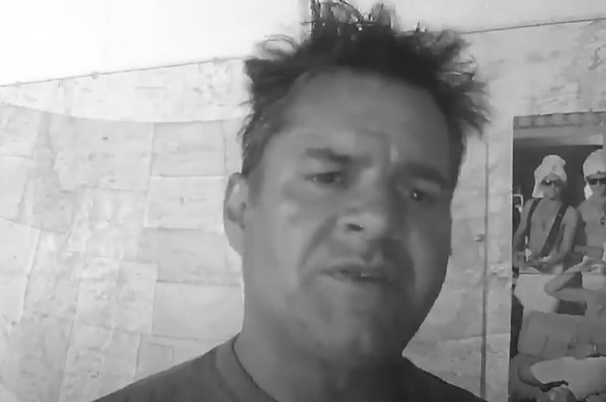  Preminuo poznati rok muzičar 