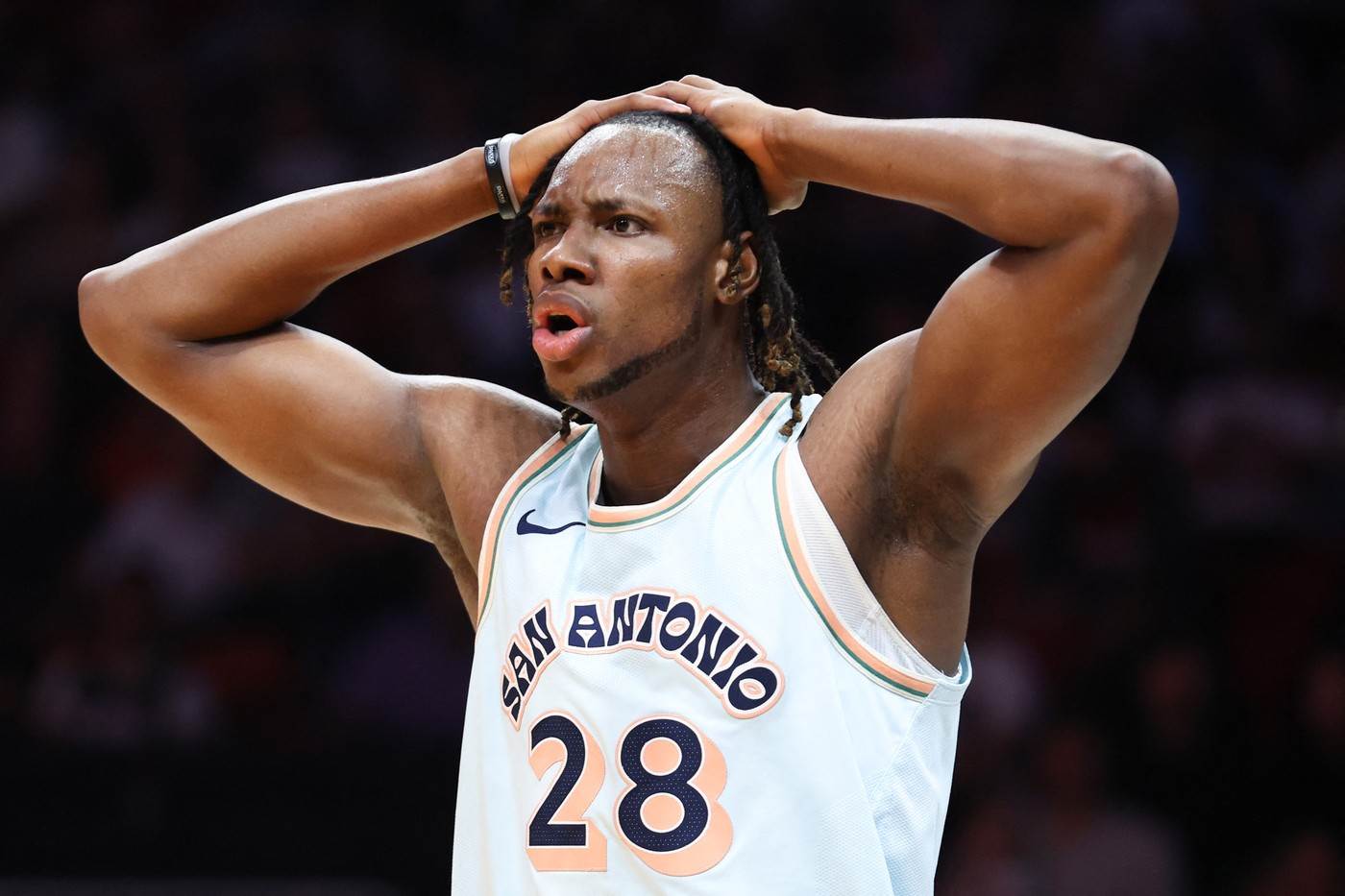  Čarsl Besi sve dalje od potpisa za Partizan 