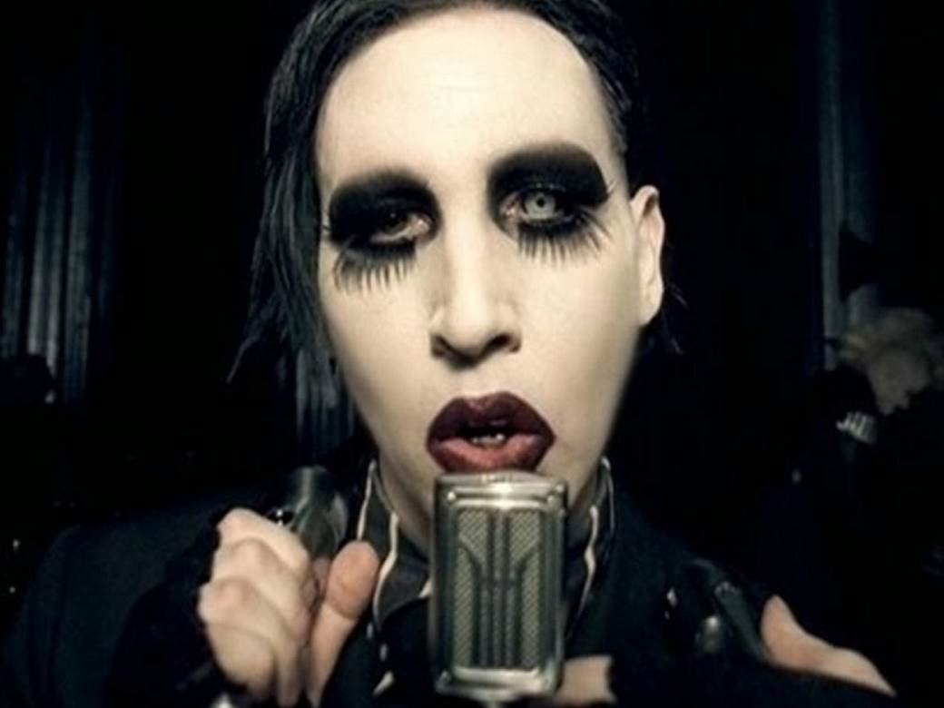  Ozloglašeni muzičar u šok izdanju: Silovao bivšu na snimanju pa oslobođen, a na sahrani ga niko nije 