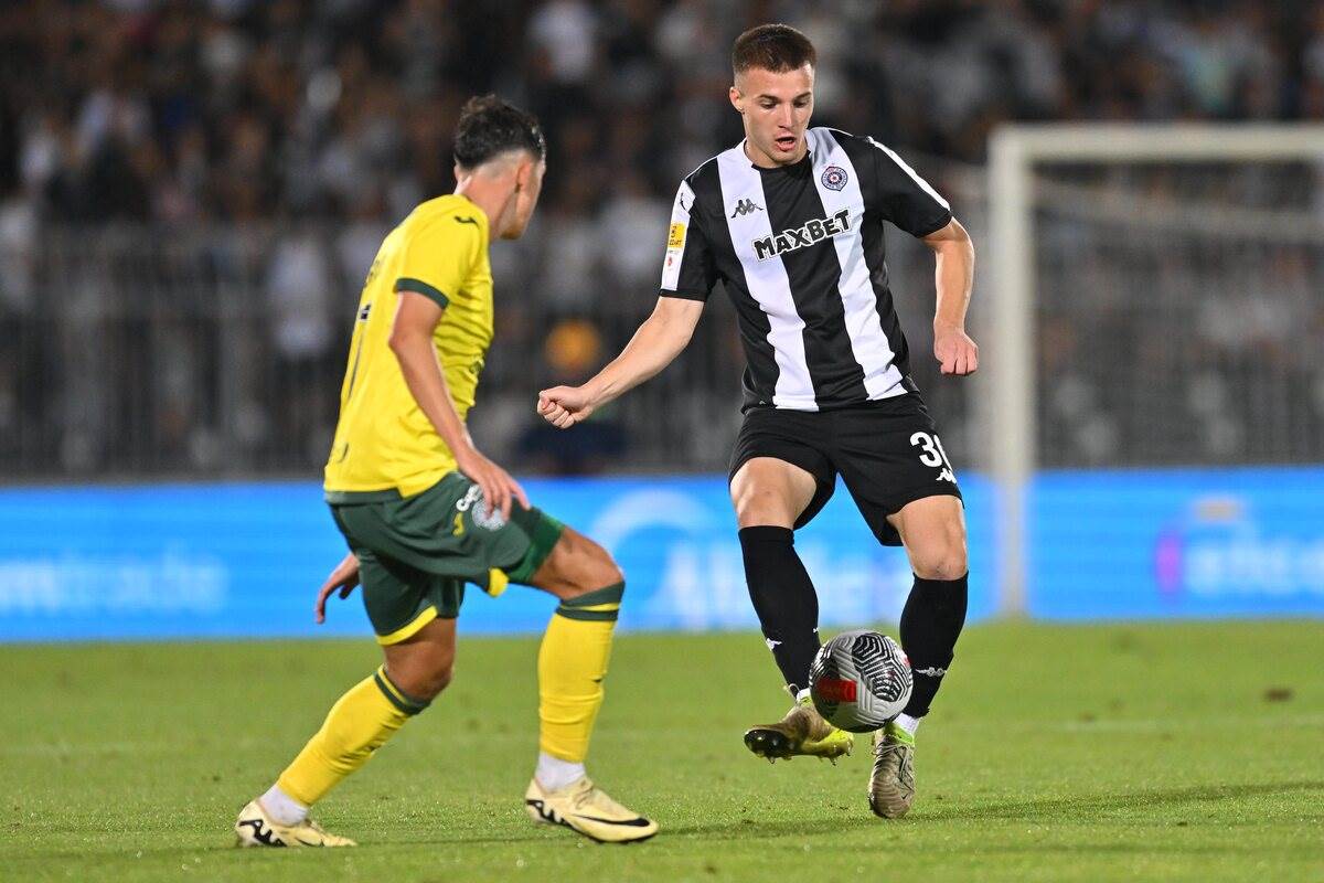  PORAZ PARTIZANA OD HIBERNIJANA: Crno-bijeli olakšali Škotima pobedu! 