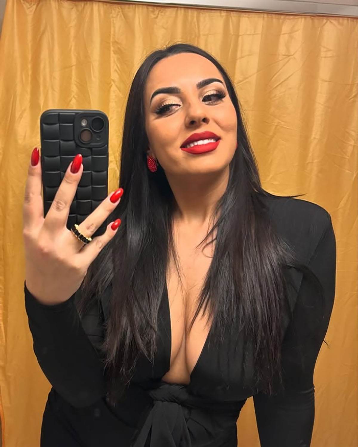  Pjevačica u suzama govorila o izdaji Biljane Sečivanović 