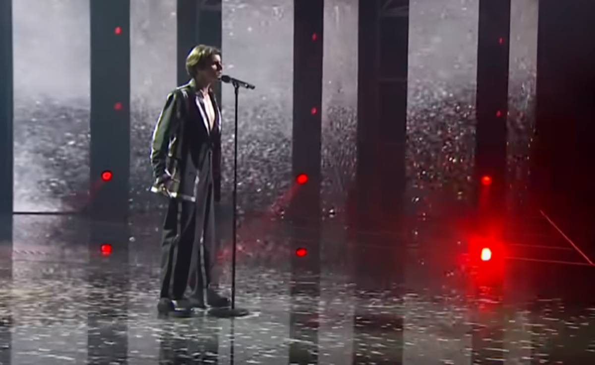  Pjevač priznao da je dvije godine u vezi sa muškarcem iz Španije 