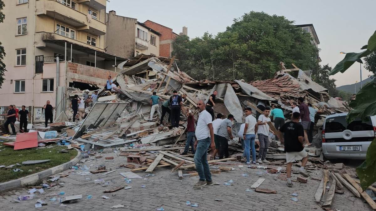  Potresne scene u Turskoj nakon serije potresa 
