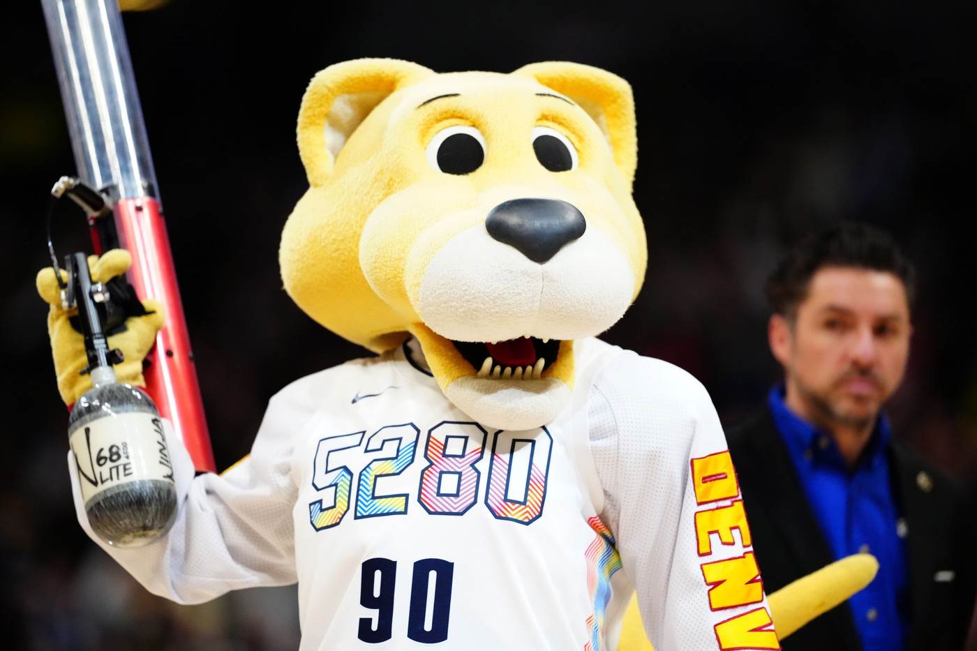   Denveru stigla tužba zbog škrtih vlasnika milijardera, idu na sud 