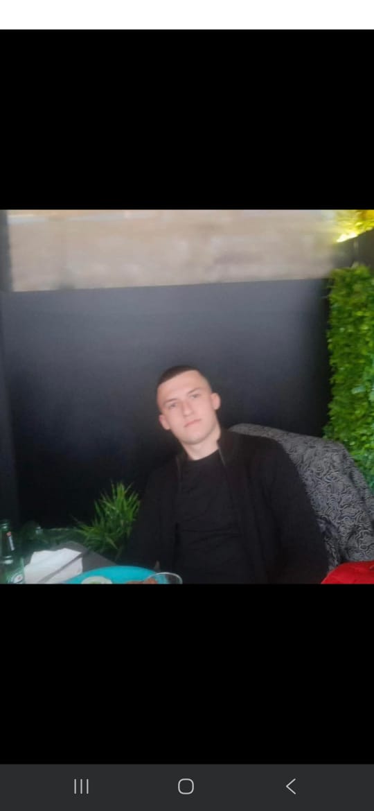  RASPISANA MEĐUNARODNA POTJERNICA ZA PLAĆENIKOM KOJI JE PUCAO U MARKA LJUBIŠU KANA: 