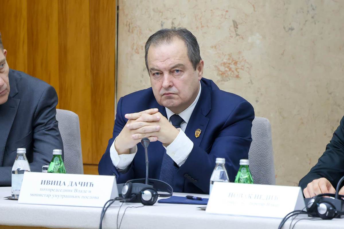  Koverta sa 3 metka stigla za ministra Dačića: Hitno se oglasio MUP Srbije 