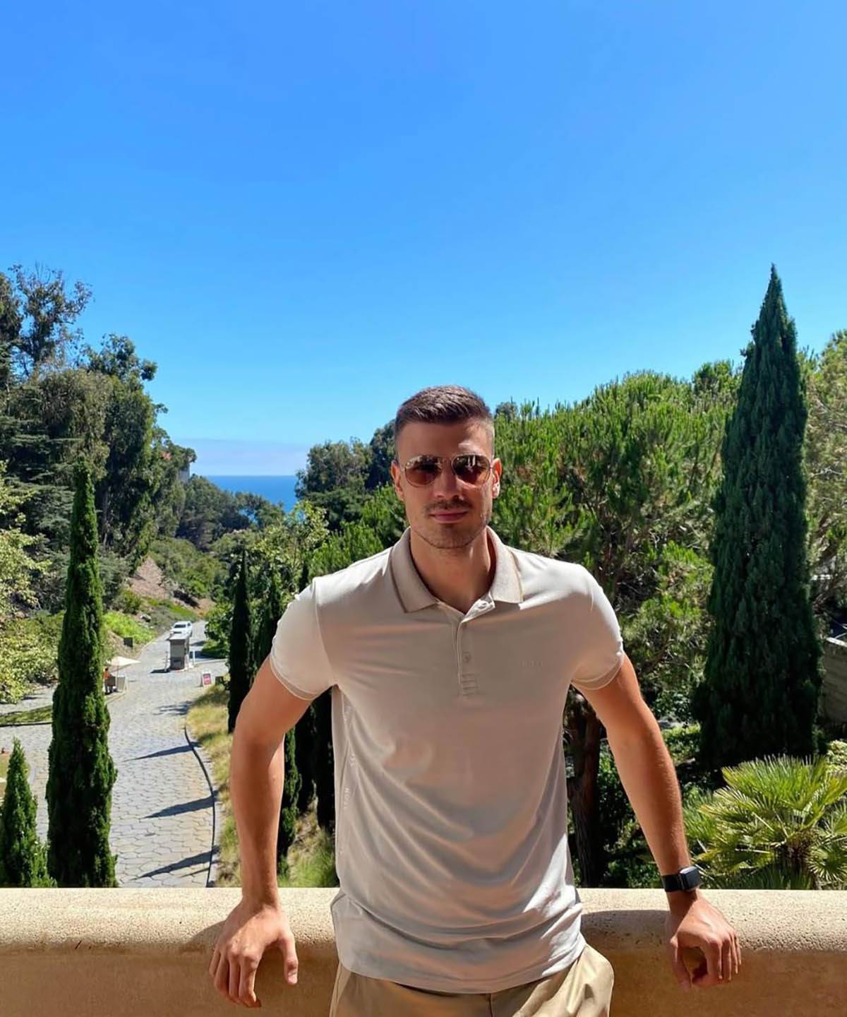  Ko je 16 godina mlađi košarkaš koji je raskinuo sa JK: Živio u Americi, pjevačicu upoznao nakon drame sa Duškom 