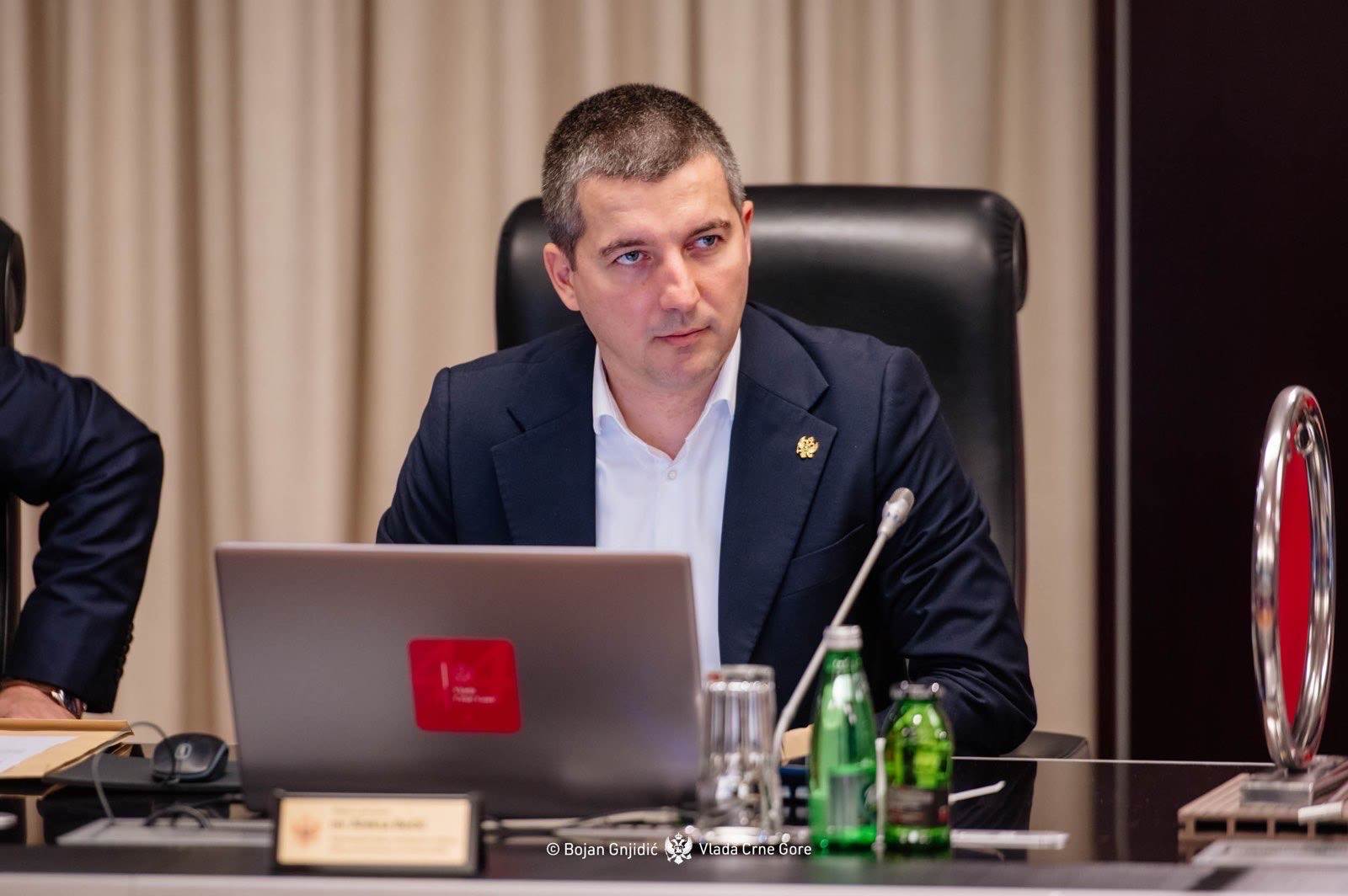  Bečić: Suspendovana su još dva visoko pozicionirana policijska službenika 