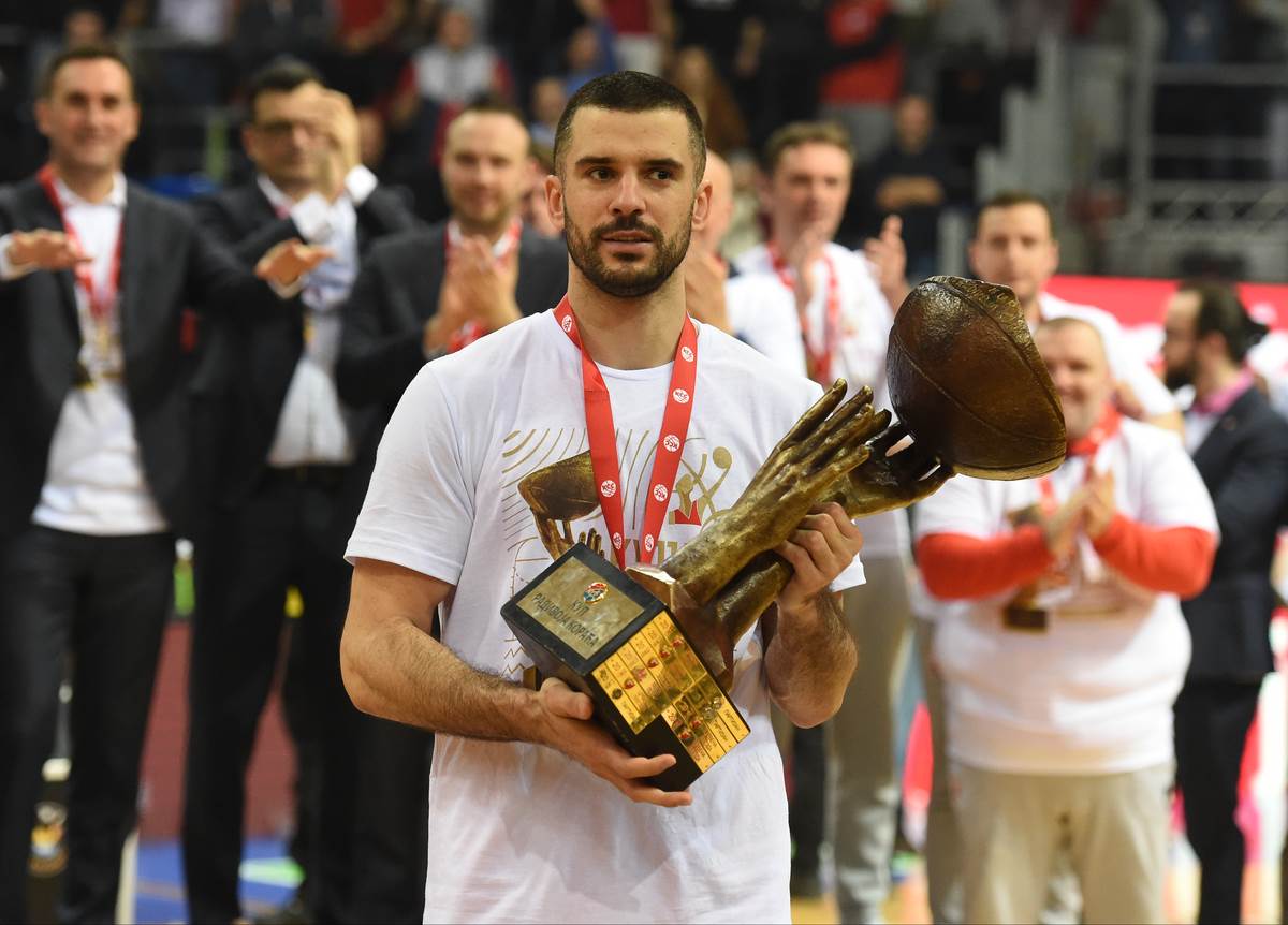  Lazić se oglasio o odlasku iz Zvezde 