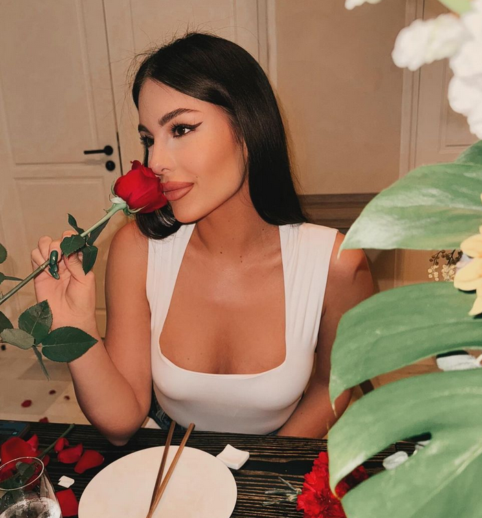  Anastasija objavila fotografiju sa Arkanom: Prizor koji lomi srce uz emotivnu poruku 