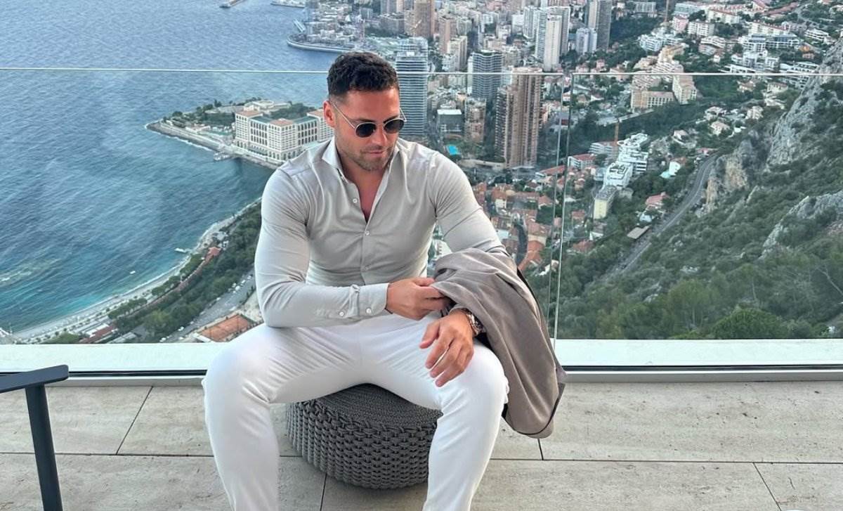  Duško odveo ćerke u rodno selo  