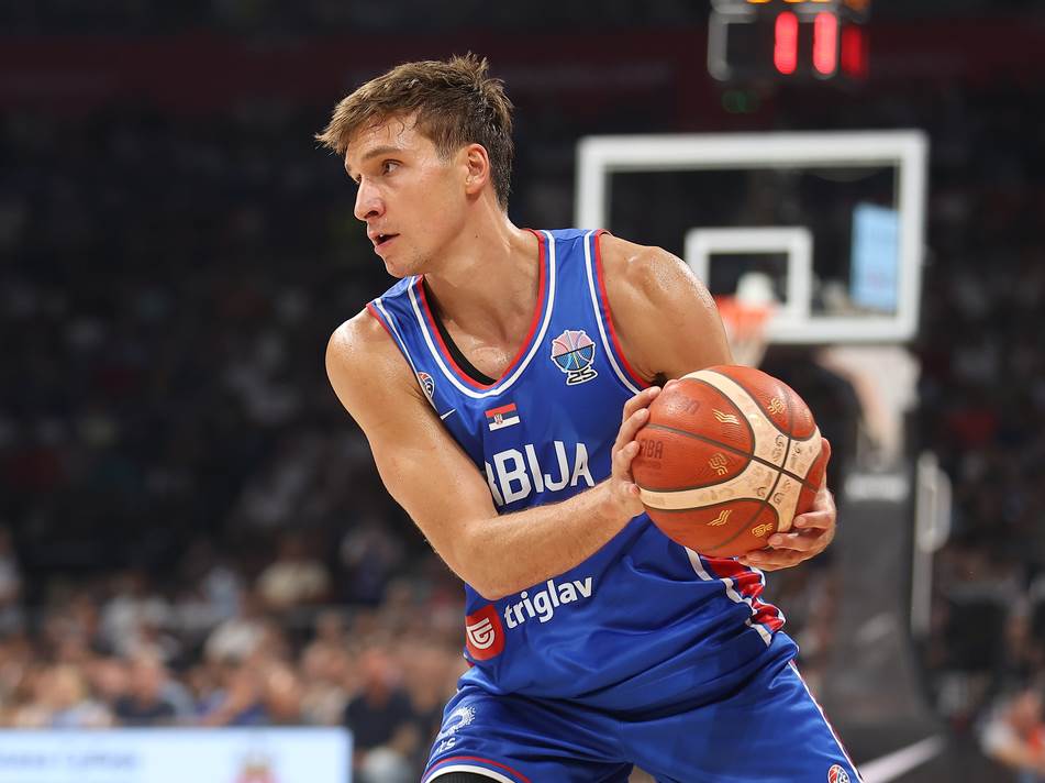  Bogdanović se oglasio poslije povrede na Eurobasketu 