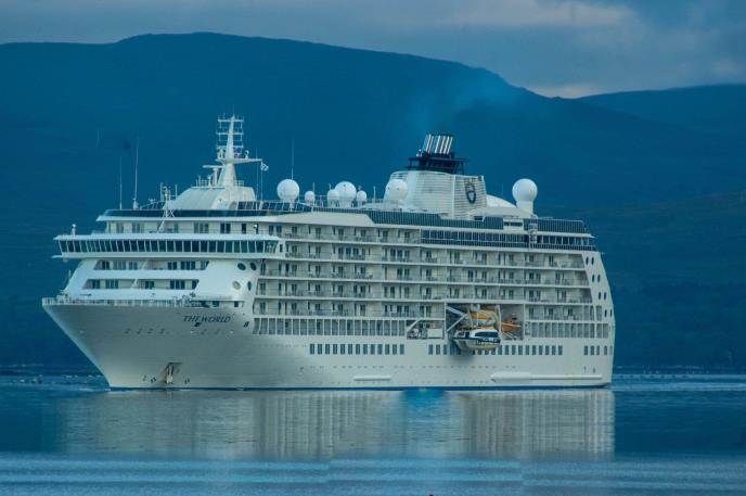  Kruzer udario u most na Dunavu 