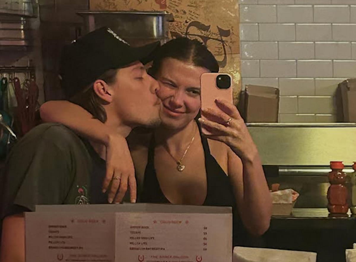  Mili Bobi Braun usvojila i drugo dijete: Prije godinu dana postala mama, sad opet oduševila objavom 