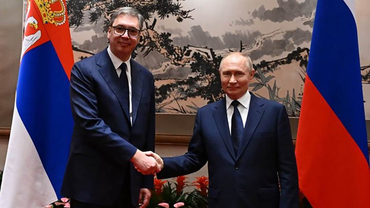  Vučić se oglasio nakon sastanka sa Putinom 