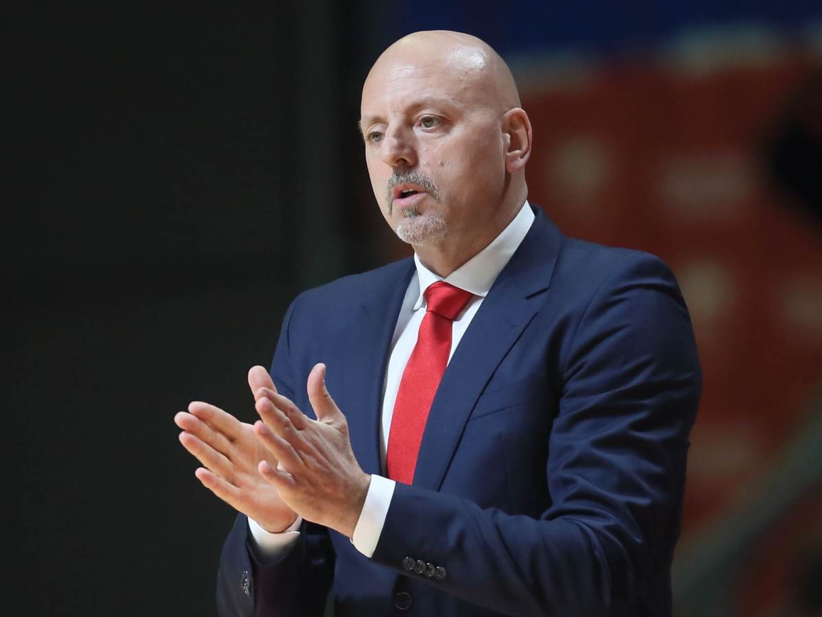  Saša Obradović novi trener Crvene zvezde  