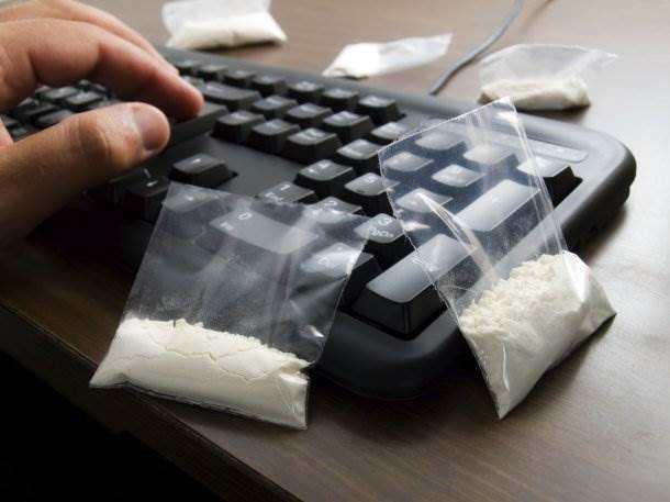  RASKRINKAN SAJT ZA PRODAJU NARKOTIKA: Na "mračnom" internetu klikom kupovali heroin, LSD, MDMA...Uhapšen i CRNOGORAC! 