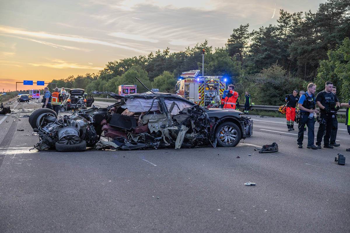  Poginule su tri osobe u lančanom sudaru na auto-putu A3 u Njemačkoj 