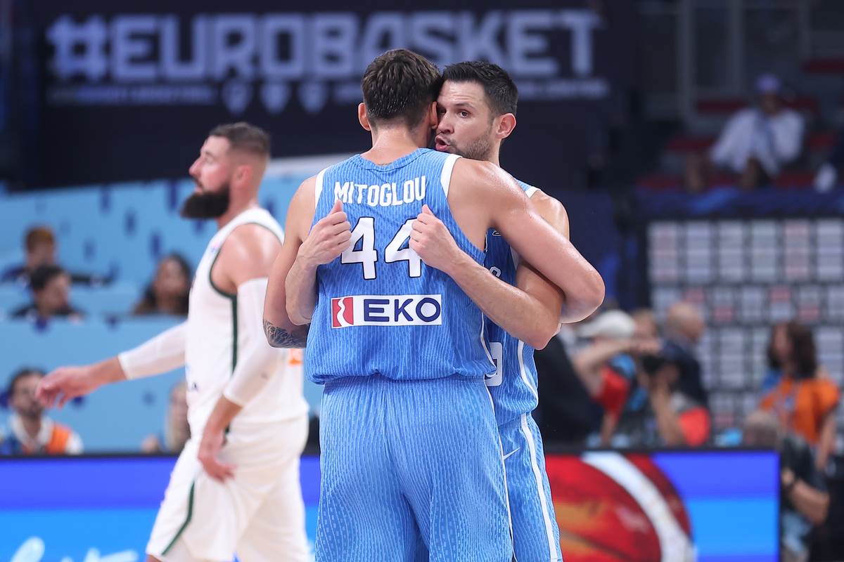  Adetokumbo ide na Šenguna 