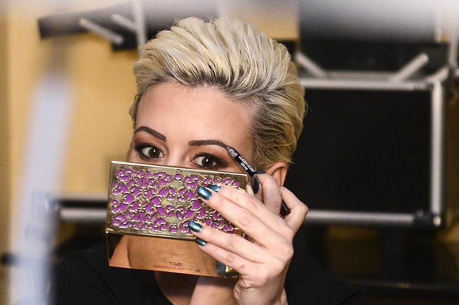  Dušicu Jakovljević urnišu na mrežama zbog urušenog nosa 