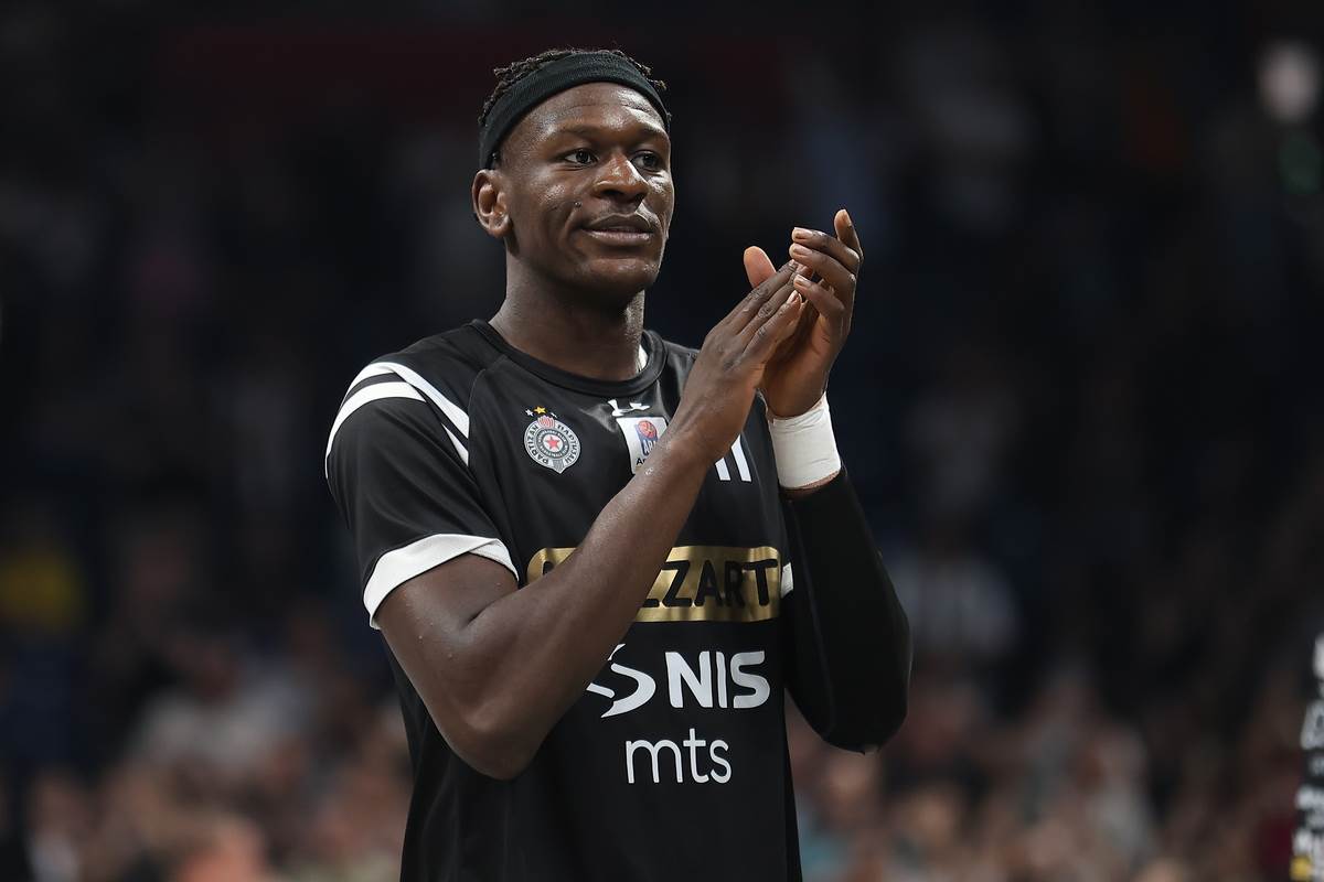  Njemački košarkaš Franc Vagner vjeruje da je Isak Bonga zaradio "povratnu kartu" za NBA 