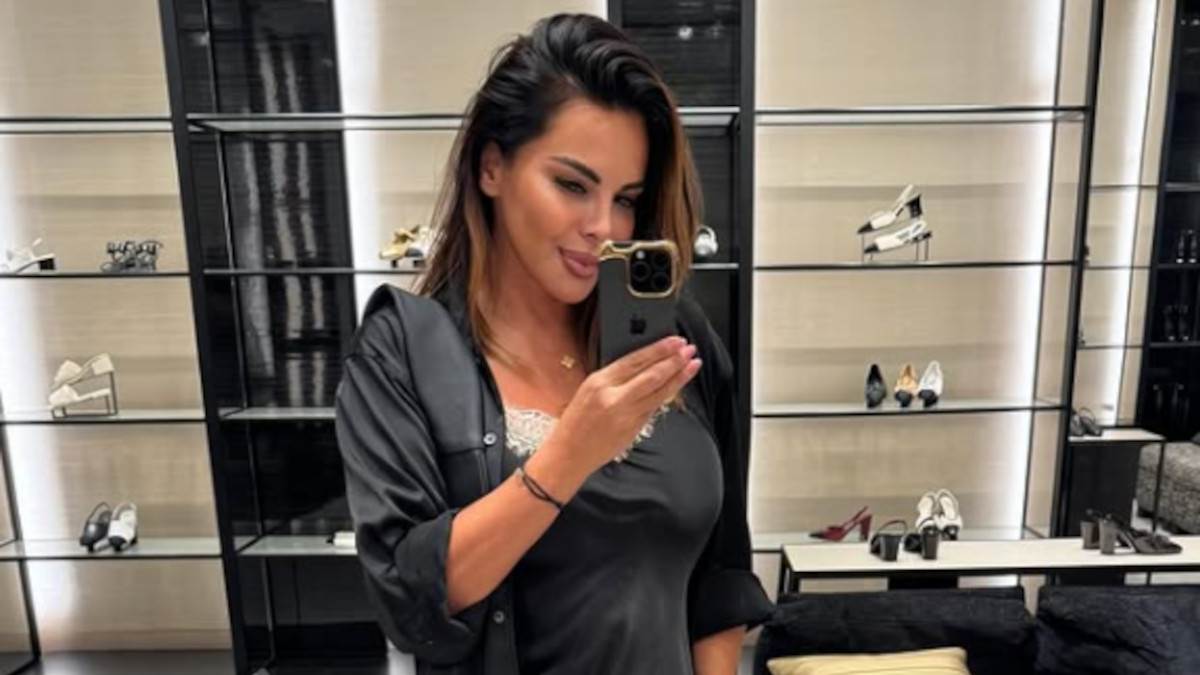  Sonja Vuksanović se oglasila o saradnji sa bivšim muževima: Podijelila sliku Lukasa i Željka, svi u  