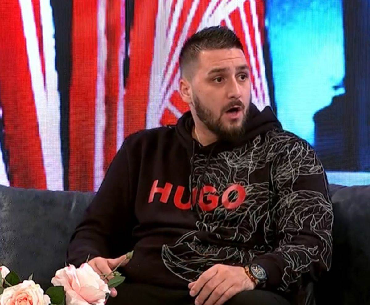  Tražio Željku Mitroviću keš unaprijed: Učesnik Elite mu postavio uslov, nedeljno leže 6.000 eura? 