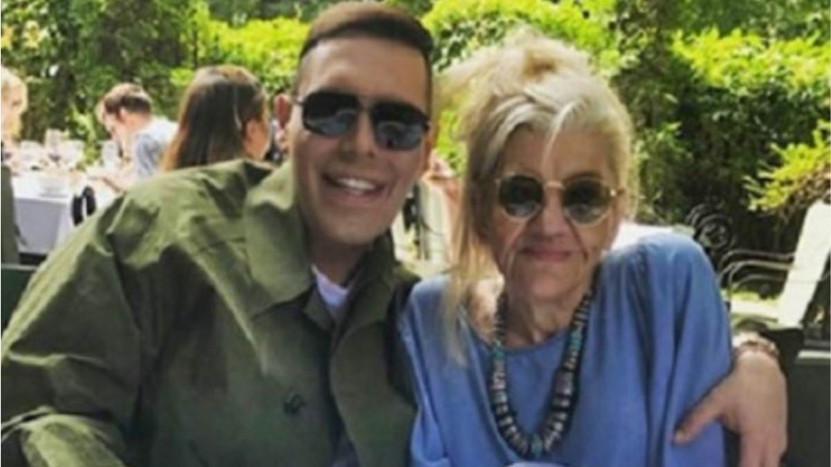  Boki 13 donio rakiju na grob Marine Tucaković pa se kroz suze prisjetio: "Željela je da umre i ode k 