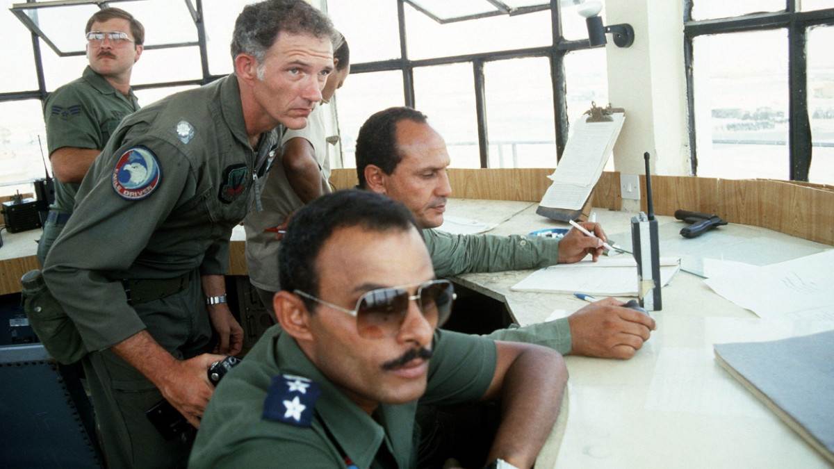  Egipat šalje tenkove i helikoptere ka Izraelu 