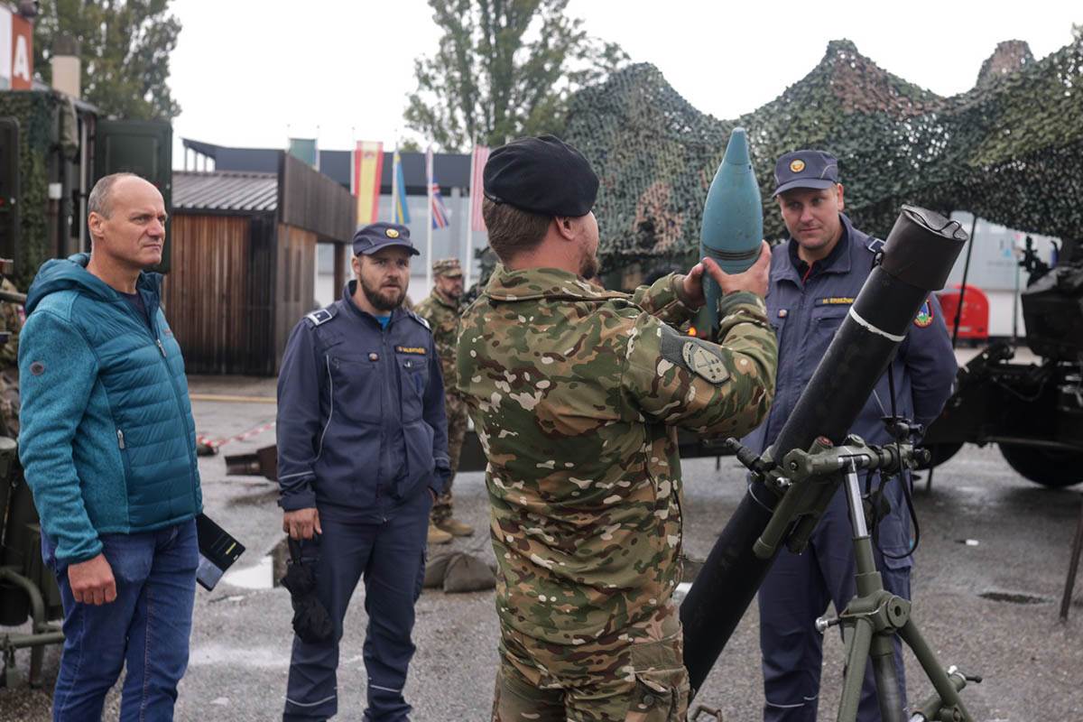  Da li će Slovenija izaći iz EU i NATO 