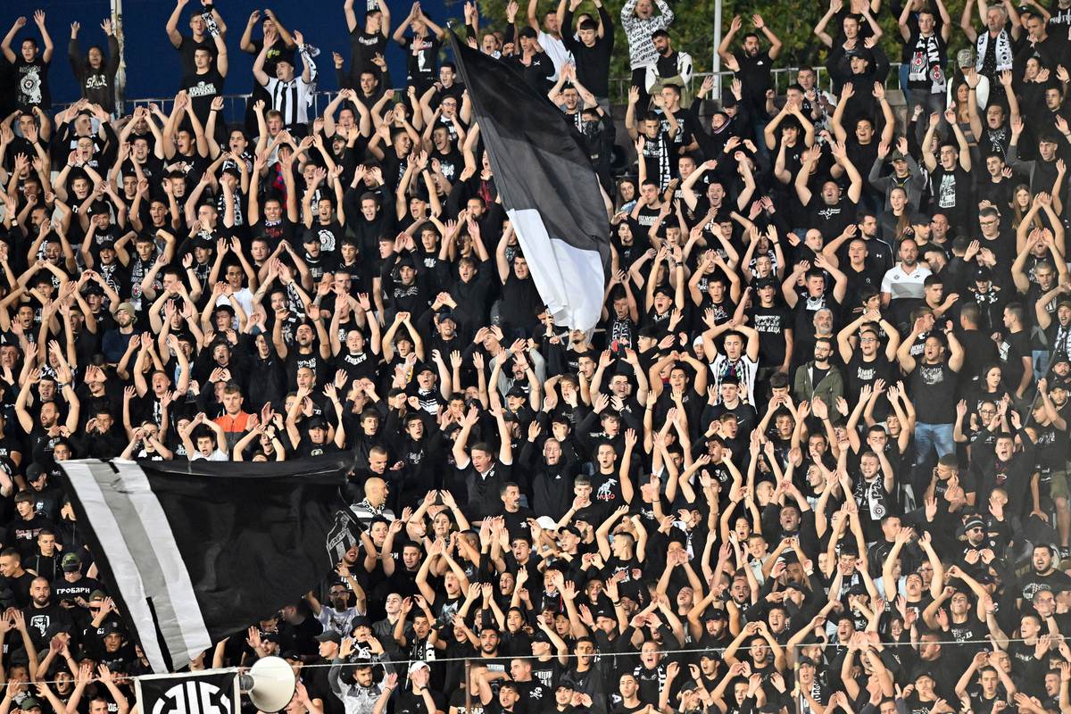  Besplatno na derbi u Humsku 