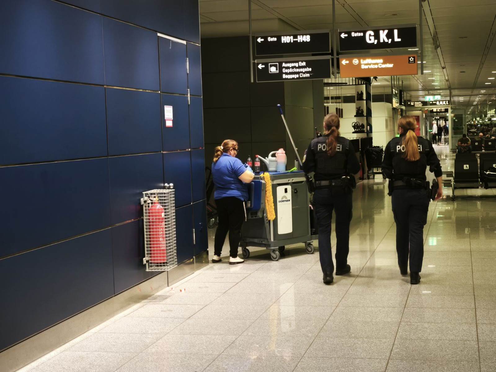  Više od 6.500 putnika zarobljeno u Minhenu: Drama na aerodromu zbog dronova 