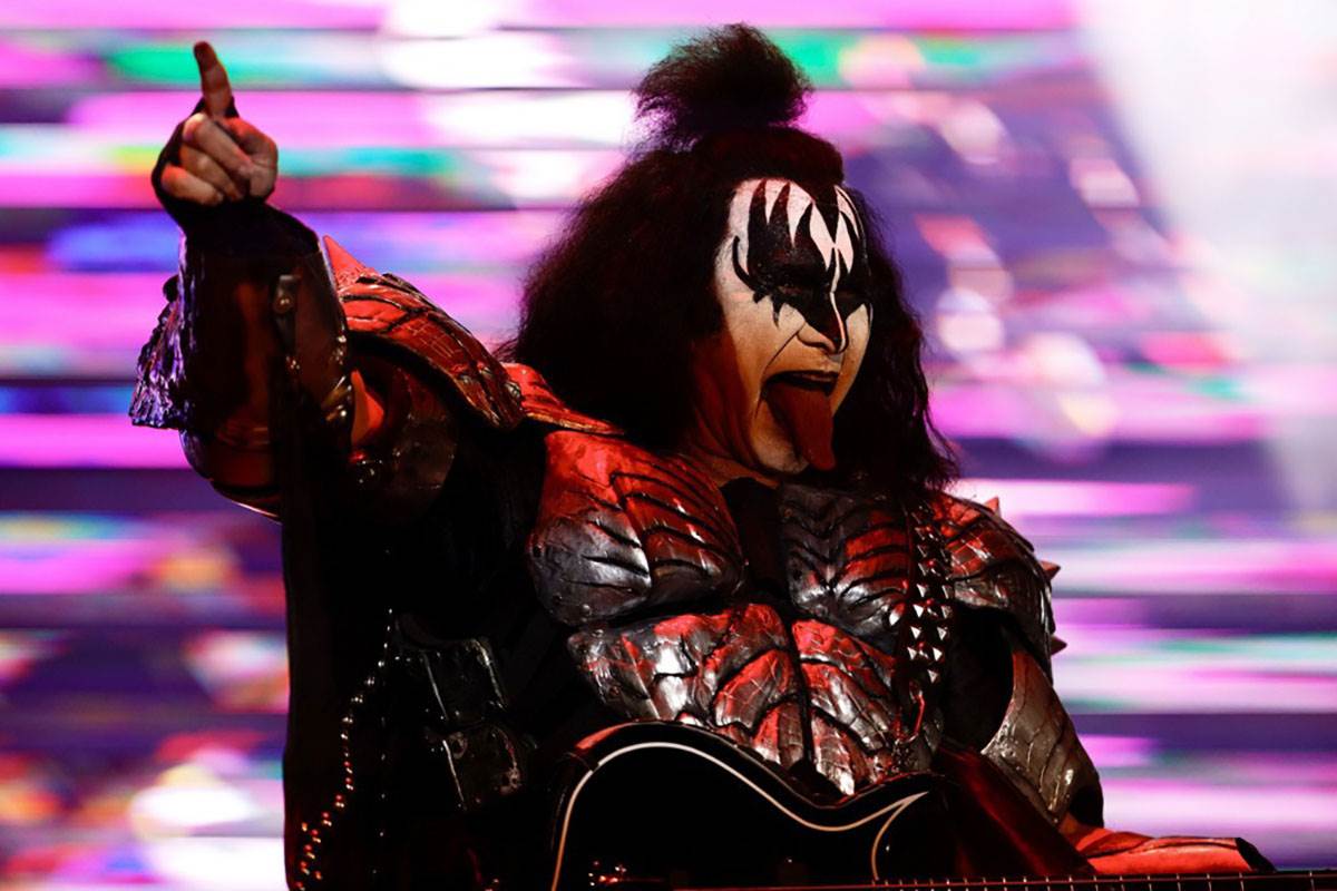  Legendarni roker benda "Kiss" završio u bolnici: Izgubio svijest za volanom, isplivali detalji 