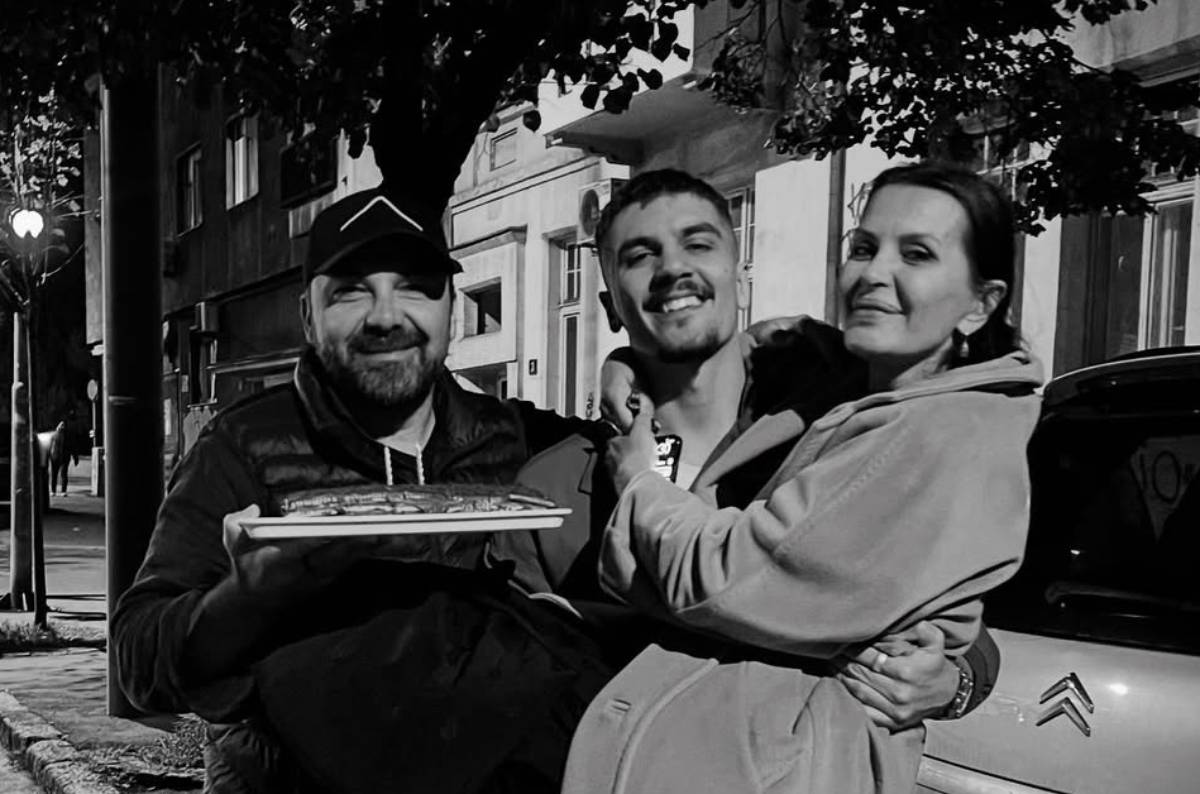  Šuškalo se da je otac deteta Milice Todorović Jugoslav Karić sad uslikan sa bivšom 