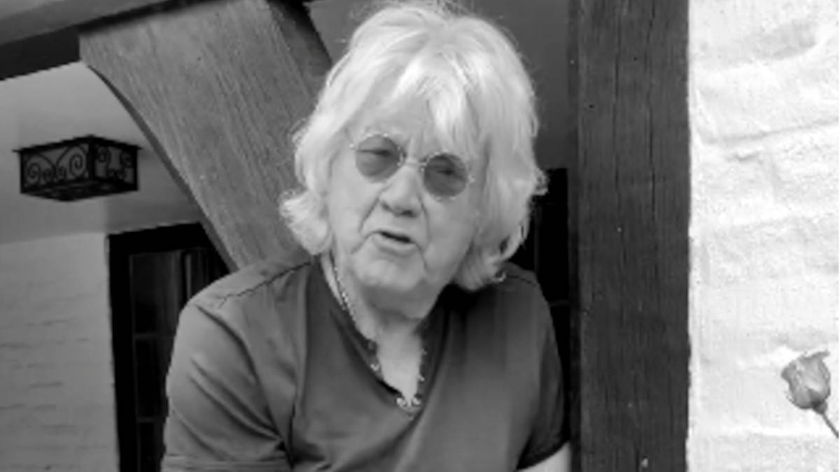  Iznenada preminuo legendarni pjevač čuvene rok grupe: Fanovi i muzički svijet u nevjerici 