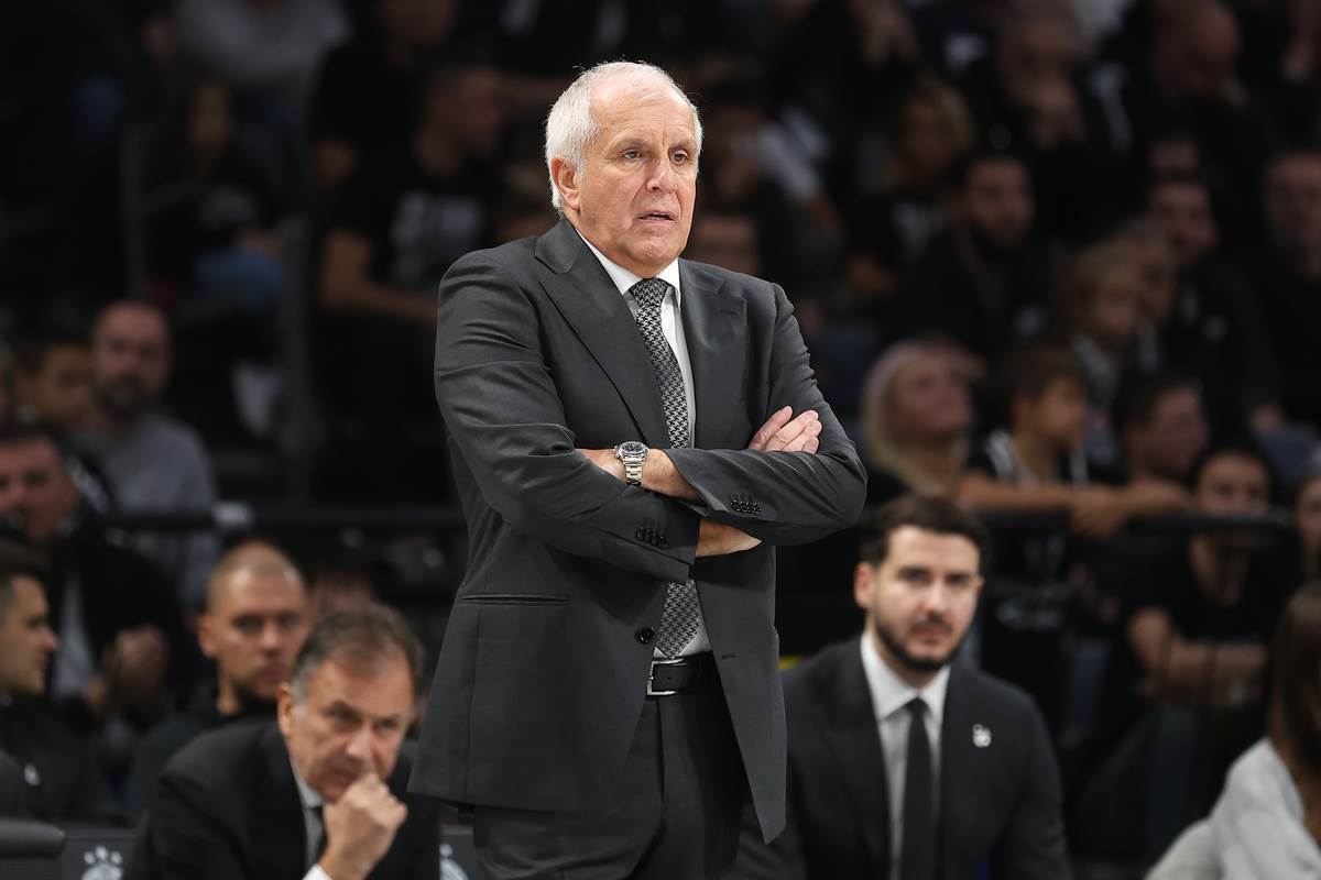  Povrede mijenjaju planove Partizanu: Crno-bijeli bez dvojice važnih igrača krenuli u Split 