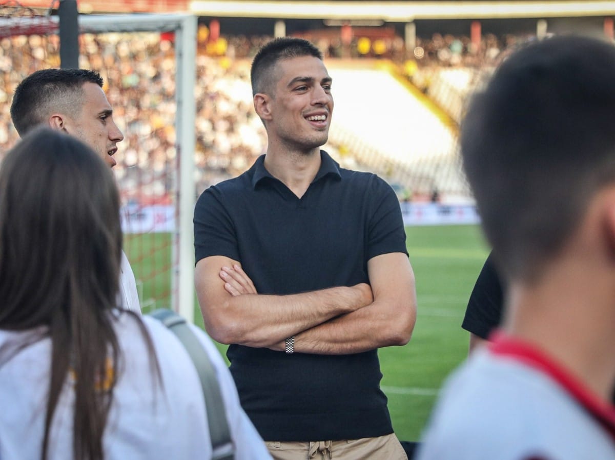  Ko je osoba koja je uhapšena zbog ucenjivanja Vujadina Savića? Uložila 50.000 € u sebe, uništen joj  