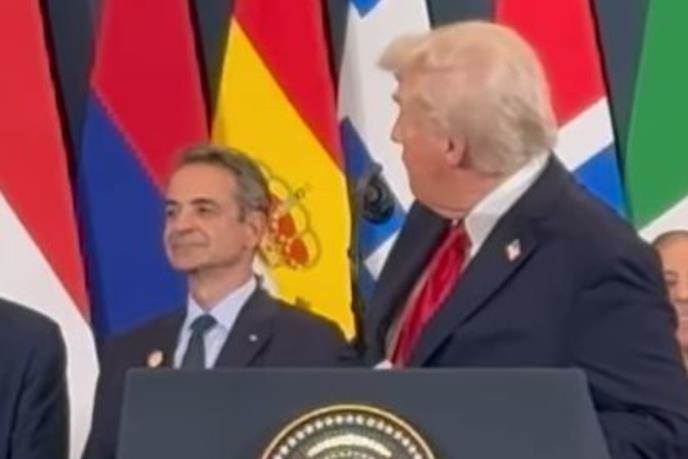  TRAMP "PROZVAO" ORBANA PRED NOVINARIMA, SVI PRASNULI U SMIJEH 