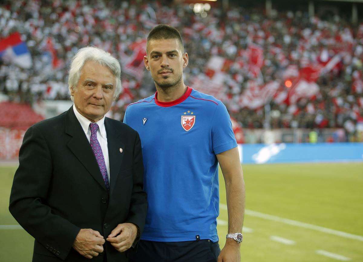  "Ovakve fotke ulepšale su detinjstvo": Dule Savić se oglasio na Instagramu 