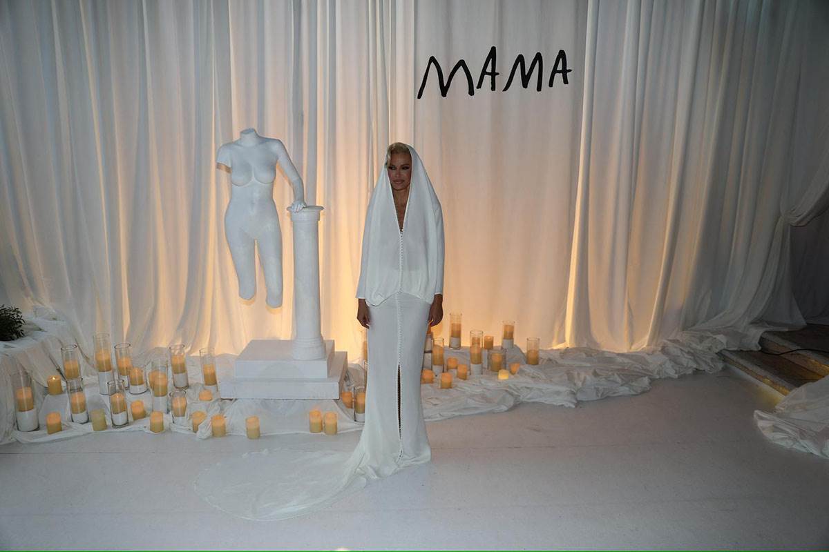  Pjesma Nataše Bekvala obrada grčkog hita? 