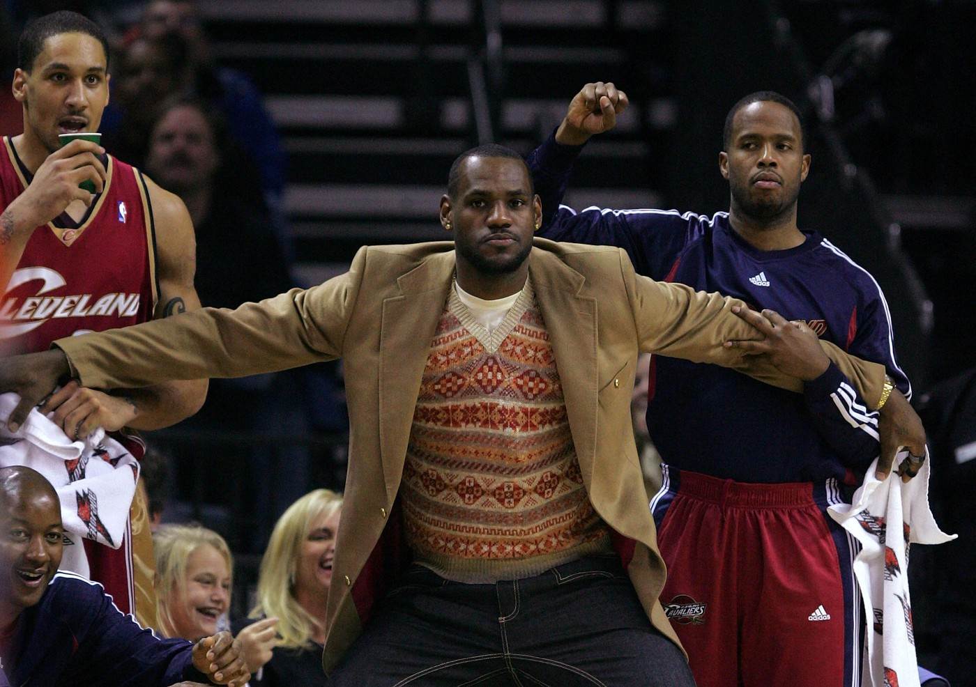  Lebron Džejms upleten u skandal vijeka: Potpuni haos u NBA ligi, padaju maske 