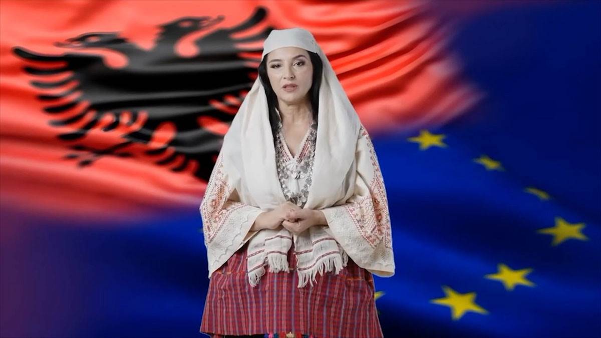  Detalji o "trudnoj" albanskoj AI ministarki 