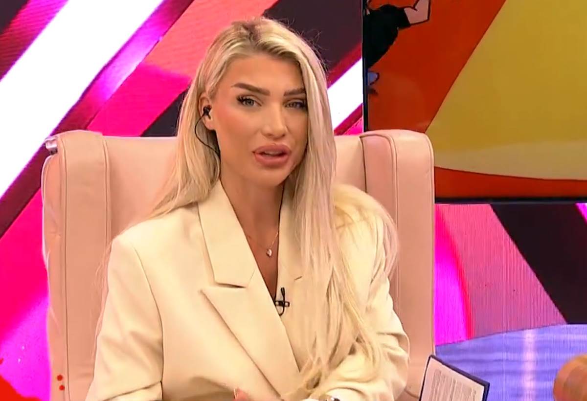  Razvela se prije mjesec dana, sad uhvaćena s novim dečkom 