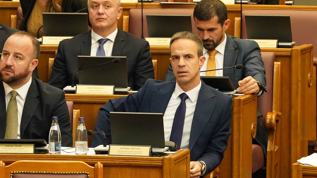 Mugoša je podnio ostavku na mjesto zamjenika predsjednika Upravnog odbora Health info-a Mugoša je podnio ostavku na mjesto zamjenika predsjednika Upravnog odbora Health info-a