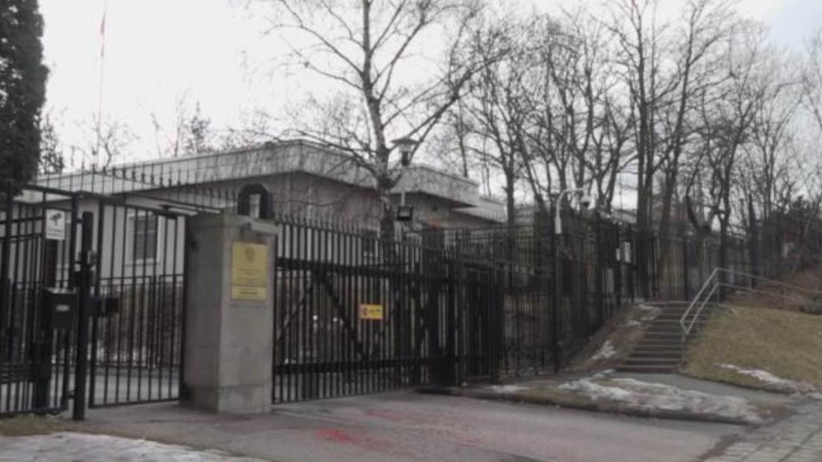  Napadnuta ruska ambasada u Stokholmu: Policija ne zna da objasni šta je uradio nepoznati dron 