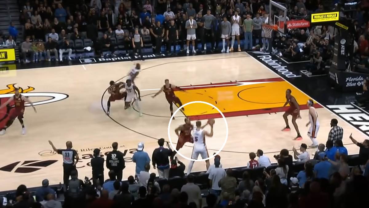  Sjajno dodavnje Jovića za pobjedu Majamija na 0,4 sekunde do kraja 