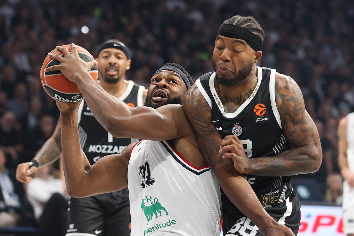  Najmalerozniji košarkaš Evrolige se srušio u svlačionici: Doživio potres mozga, klub objavio u kakvo 