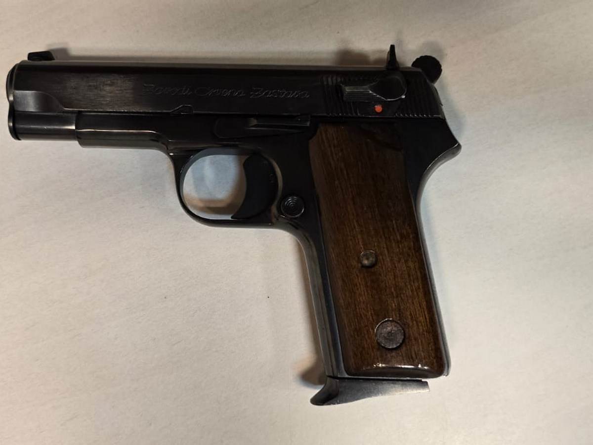  Podgorica: Uhapšen osumnjičeni za nasilje u porodici, od njega oduzet pištolj 